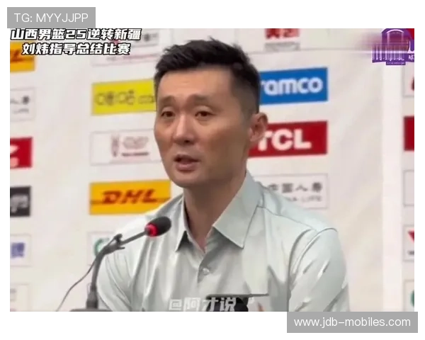 广东遗憾败给同曦 刘炜与球迷合影 广厦确定4名外援 上海发现新宝藏锁定中心 广东遗憾败给同曦 刘炜与球迷合影 广厦确定4名外援 上海发现新宝藏锁定中心