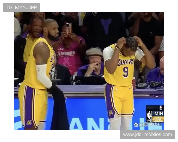 NBA常规赛第二节湖人多次前场传导后打出流畅团队进攻高潮节奏 NBA常规赛第二节湖人多次前场传导后打出流畅团队进攻高潮节奏