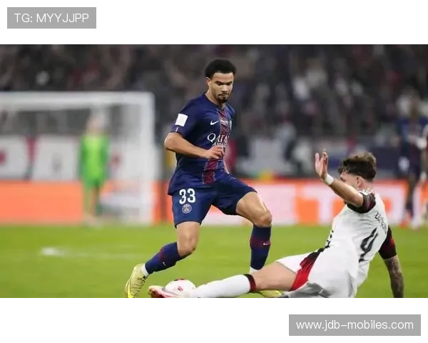 点球大战关键时刻被高喊MVP 镜头定格感人一幕球场英雄崭露锋芒