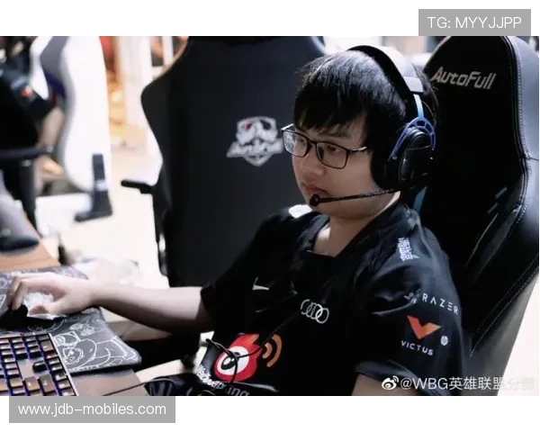 爆冷回应退役传闻：我还没打够 继续为目标拼搏